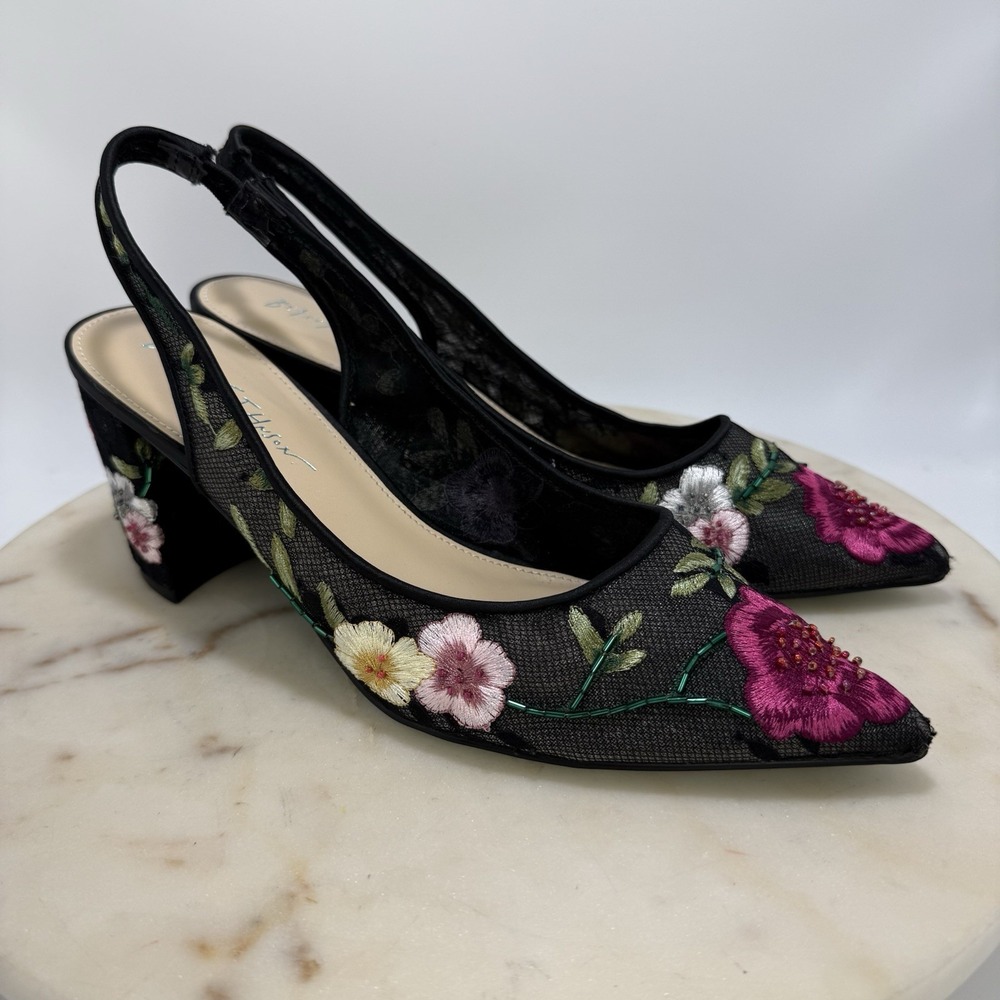 Betsey Johnson Black SB-Lira Women's Embroidered Beaded Size 9.5M Slingback Pump
